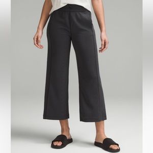 Lululemon ribbed softstreme mid-rise wide legged cropped pants